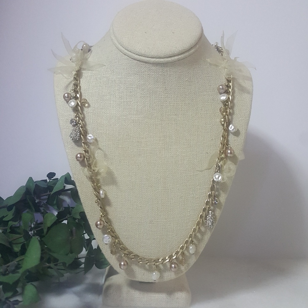 ✔️LOFT Charm Opera Necklace